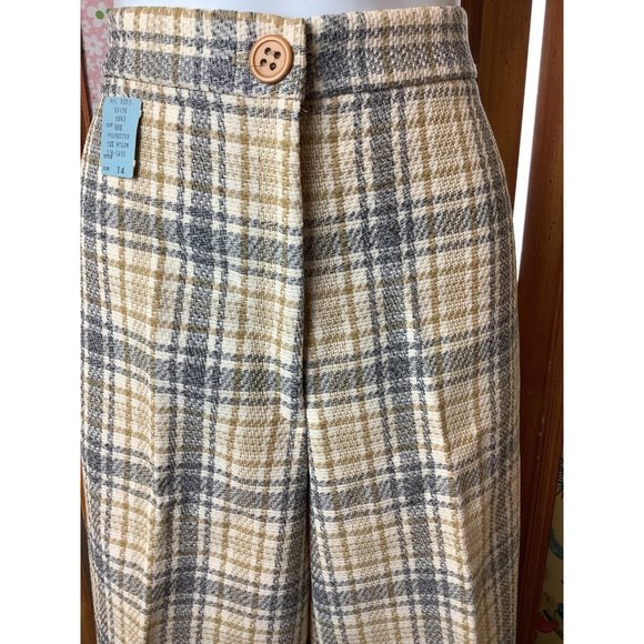 Vintage 1970’s Deadstock Knit Cream,Grey, Beige JcPenney Bell Bottom Pants - Picture 5 of 8